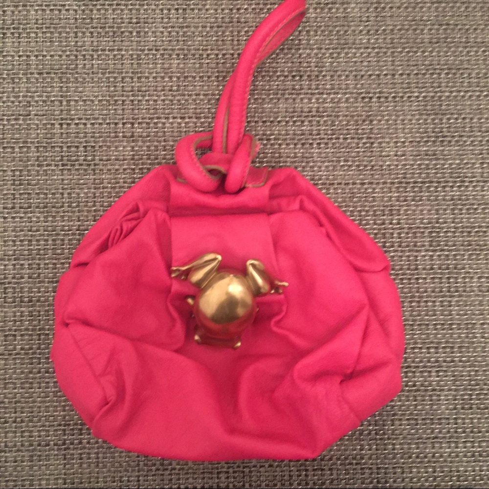 💋❤️ AUTHENTIC “”Marc Jacobs”” hot pink Rana Frog Wristlet Bag ❤️💋